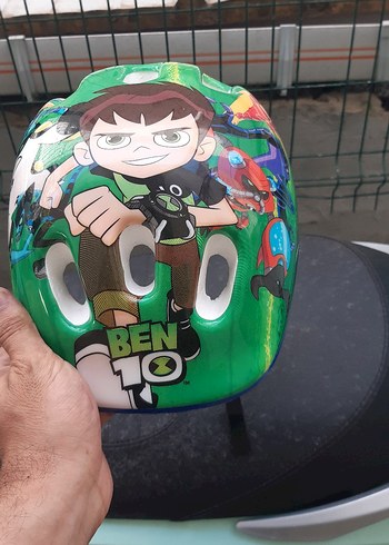 Ben 10 Desenli Yeşil Çocuk Kaskı - Görsel 6
