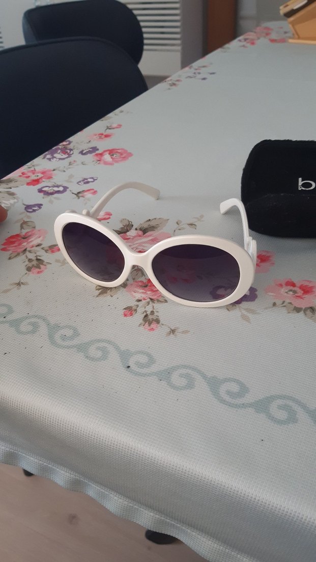 Bebe Beyaz Boncuklu Retro Kadın Güneş Gözlüğü - Görsel 4