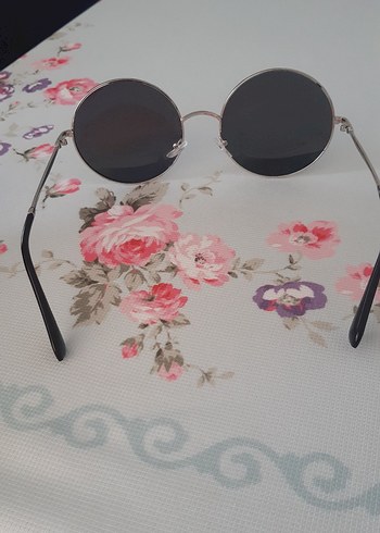 Parlak Mor Yuvarlak Kadın Güneş Gözlüğü - Görsel 2