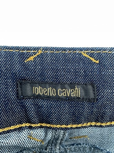 34 Beden mavi Renk Roberto Cavalli Bermuda / Kapri %70 İndirimli.