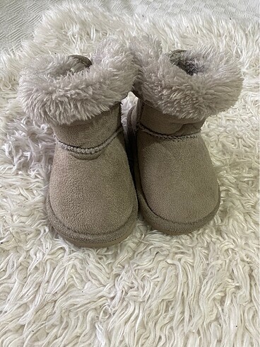 H&M bebek ugg