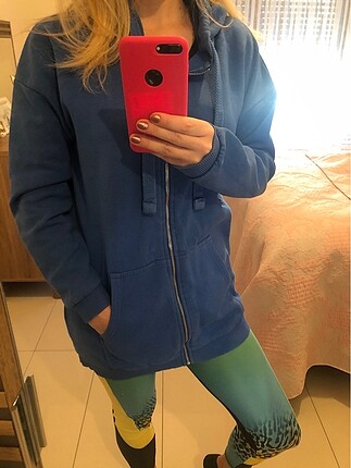 Mavi sweatshirt