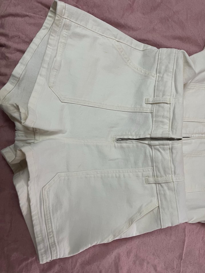 Beyaz Kısa Kollu Kemerli Kadın Tulum - Görsel 2