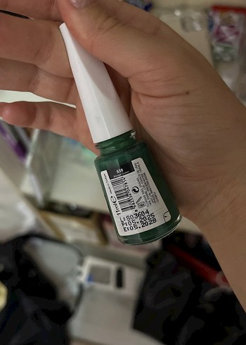 Flormar Parlak Yeşil Oje - Görsel 2