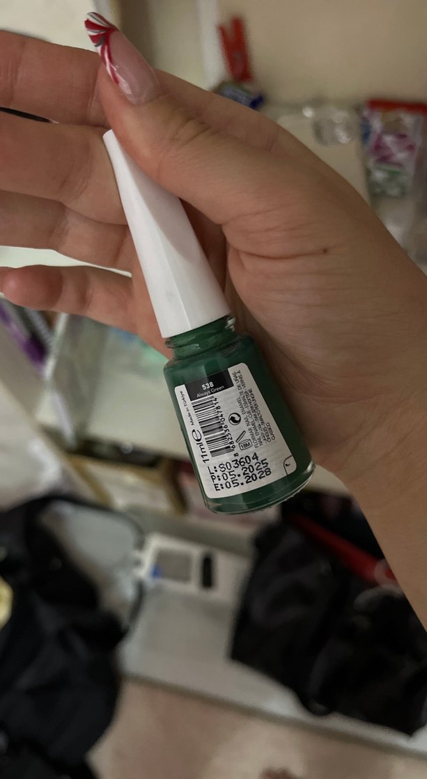 Flormar Parlak Yeşil Oje - Görsel 2