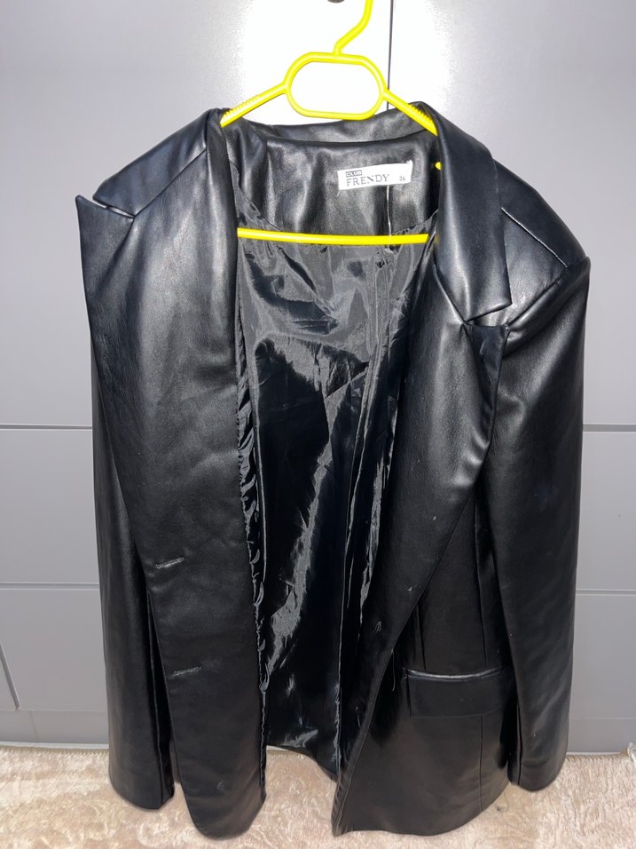 Siyah blazer Deri Kadın Ceket, Düğmeli, Ofis Şıklığı - Görsel 2