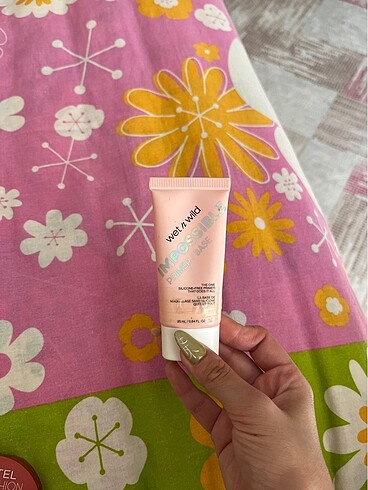 Wet n wild makyaj bazı