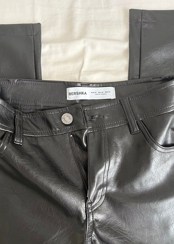 Bershka Siyah Deri Pantolon - Görsel 4