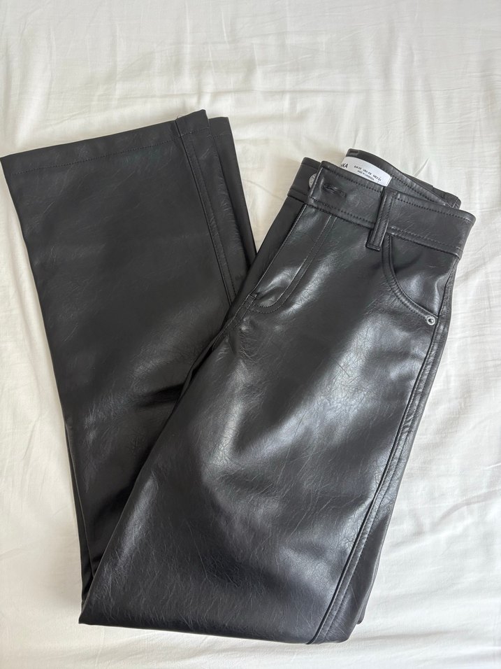 Bershka Siyah Deri Pantolon - Görsel 3