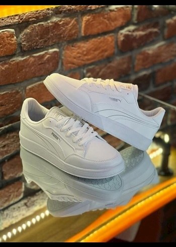 Beyaz Puf Detaylı Platform Sneakers