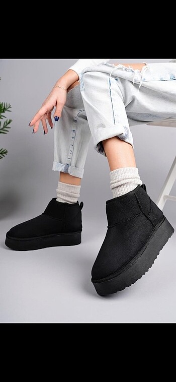 Ugg siyah