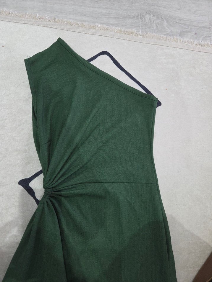 Yeşil Tek Omuz Drapeli Uzun Elbise - Görsel 3