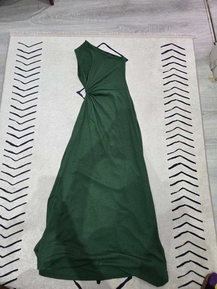 Yeşil Tek Omuz Drapeli Uzun Elbise - Görsel 2