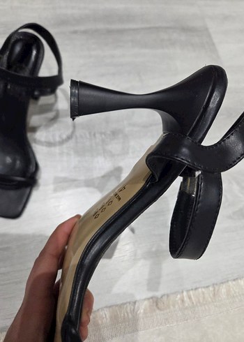 Siyah Minimalist Topuklu Kadın Ayakkabı - Görsel 7