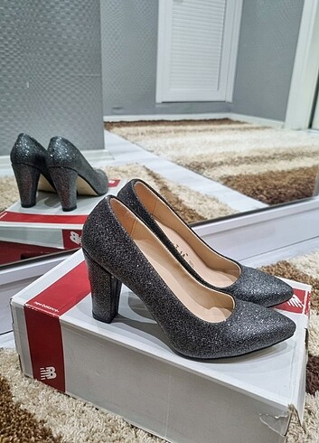 Hotiç Işıltılı Stiletto Ayakkabı