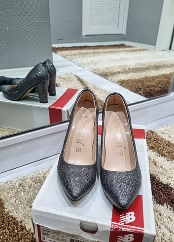 36 Beden Işıltılı Stiletto Ayakkabı