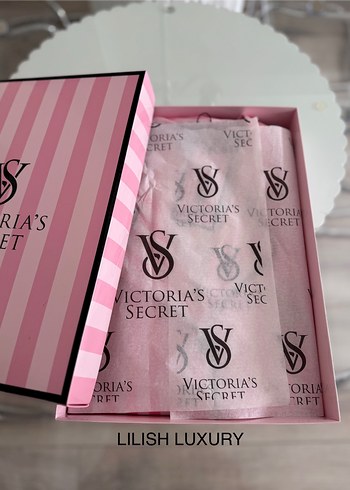 Victoria s Secret Victoria's Secret Saten Şortlu Pijama Takımı S beden