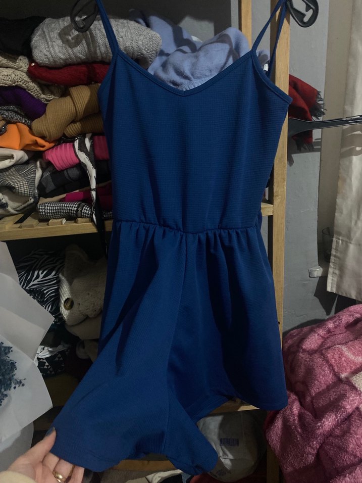 Kadın lacivert Askılı, şortlu Mini Tulum - Görsel 2