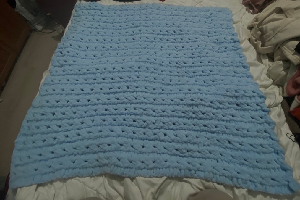 Pastel Mavi Örgü Bebek Battaniyesi - Görsel 2