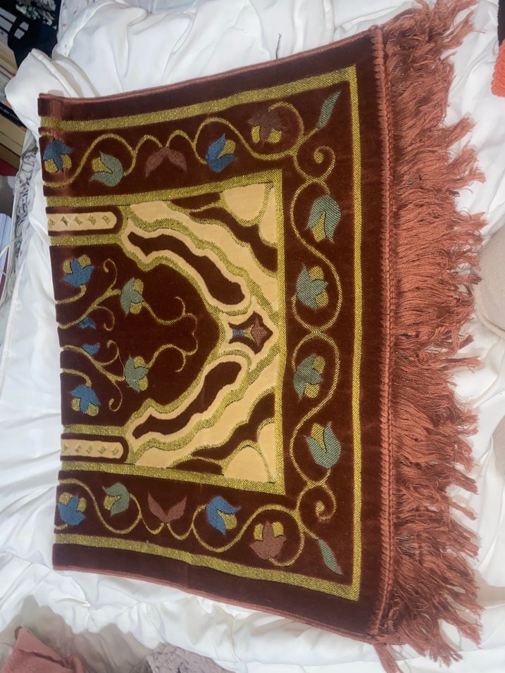 Koyu Kahverengi Nakışlı Geleneksel seccade - Görsel 2