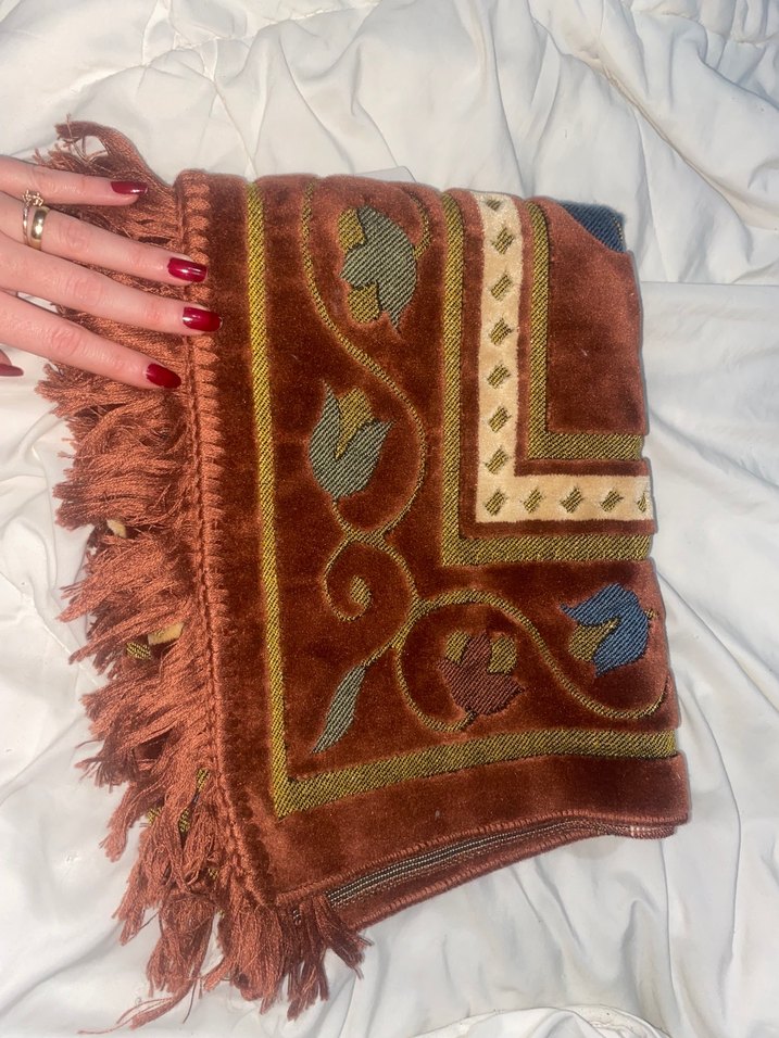 Koyu Kahverengi Nakışlı Geleneksel seccade - Görsel 3