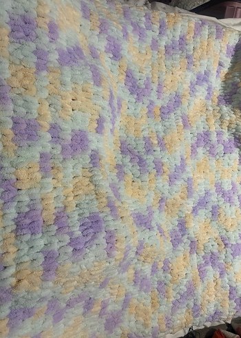 Çocuklar için Çok Renkli Örgü Battaniye - Görsel 3