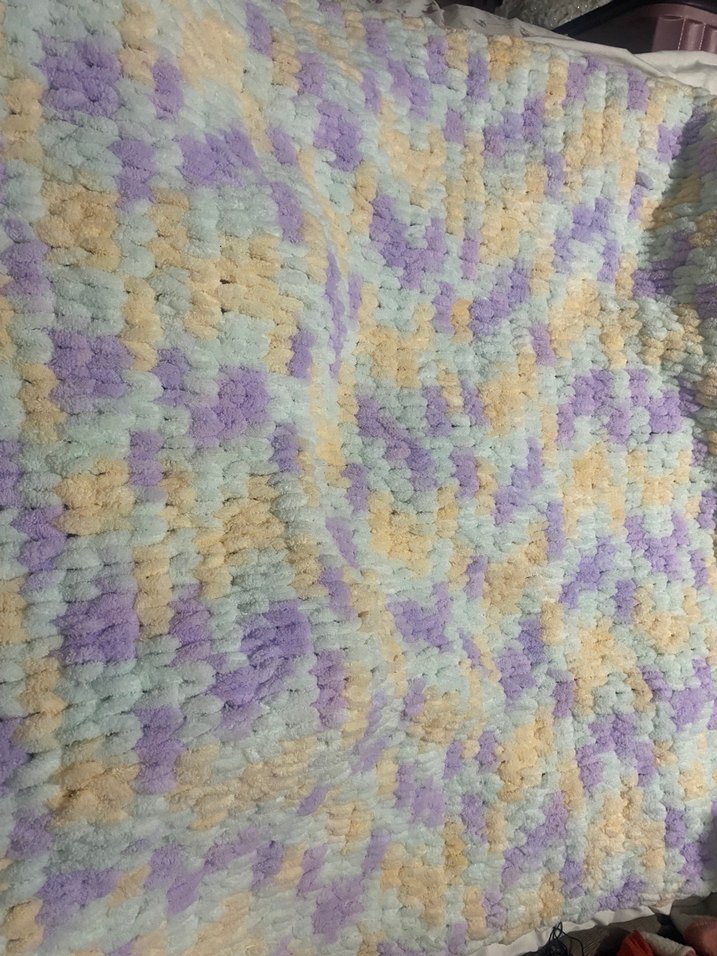 Çocuklar için Çok Renkli Örgü Battaniye - Görsel 3