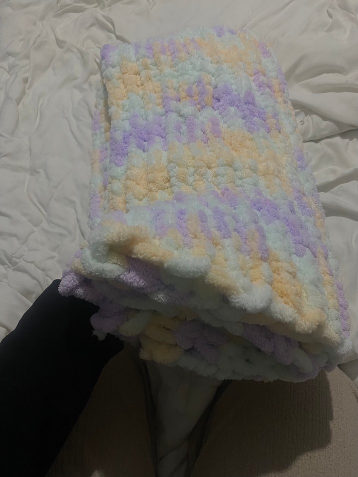 Çocuklar için Çok Renkli Örgü Battaniye - Görsel 5