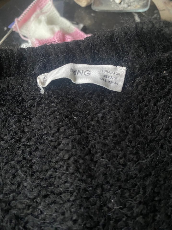 Mango düğme detaylı kazak - Görsel 4