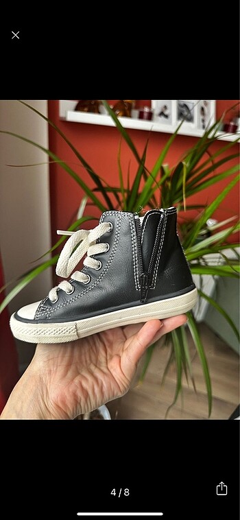 24 Beden siyah Renk Next çoçuk converse ayakkabı