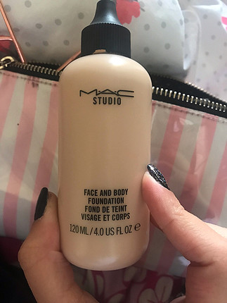 Mac face and body c1