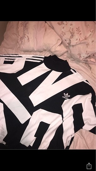 Adidas sweat