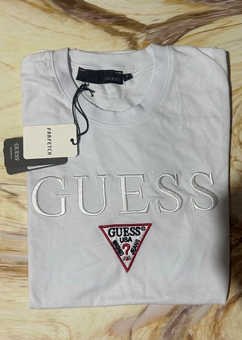 Beyaz Guess Baskılı Kadın Tişörtü