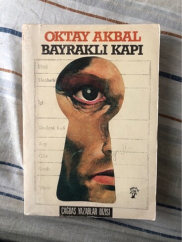 Oktay Akbal, Bayraklı Kapı (Öyküler)