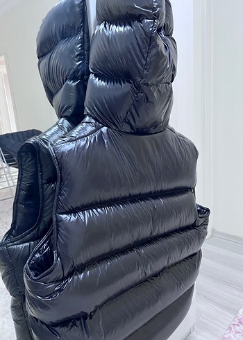 Zara sıfır etiketli kuş tüyü yelek - Görsel 4