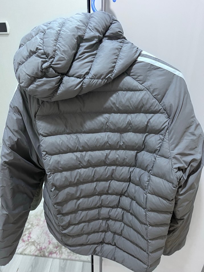 Orjinal Adidas az kulanılmış mont  yeni gibi - Görsel 4