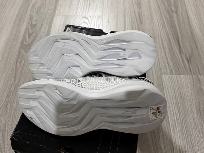 Ürün 100/100 orjinal skechers unisex modeldir - Görsel 7