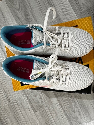 Ürün 100/100 orjinal sıfır skechers markadır - Görsel 9