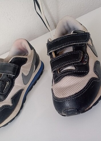 26 Beden siyah Renk Nike spor ayakkabı