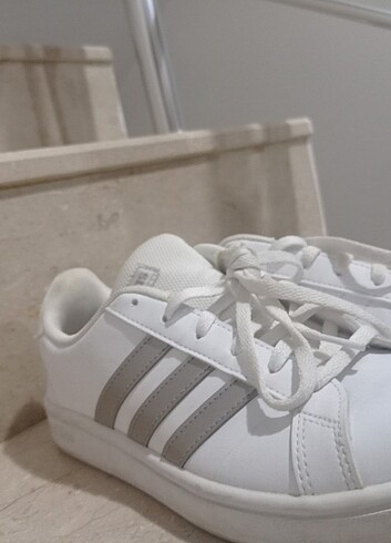 38,5 Beden beyaz Renk adidas sneaker grand court base