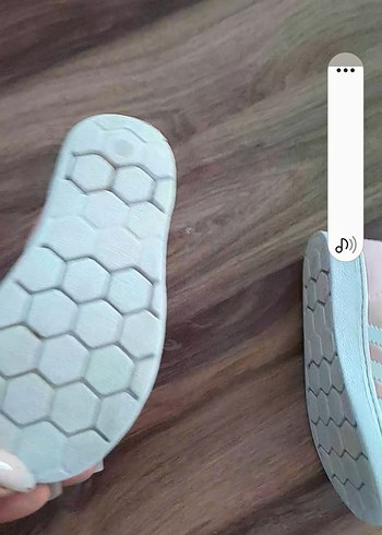 24 Beden Adidas kız çocuk spor ayakkabı
