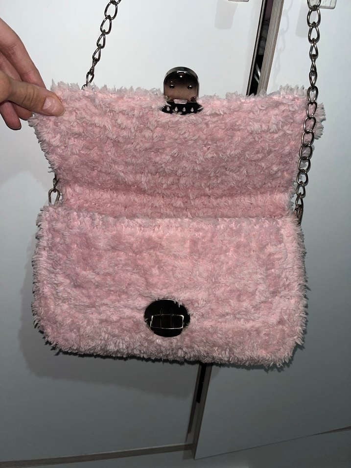 Pembe Tüylü Örgü Kadın Çantası - Görsel 3