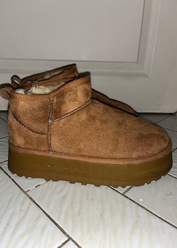 Kahverengi Ugg Bot - Görsel 2