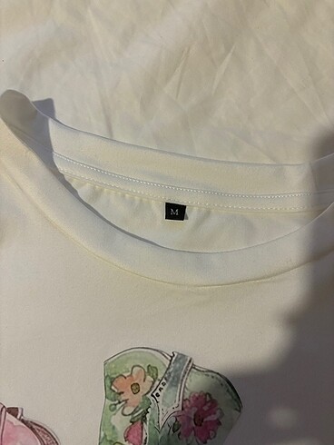 H&M kovboy baskılı baby tee