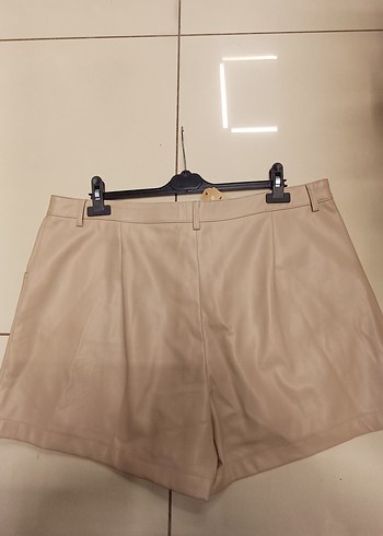 PRİMARK Düğmeli Bej Deri Mini Şort - Görsel 4
