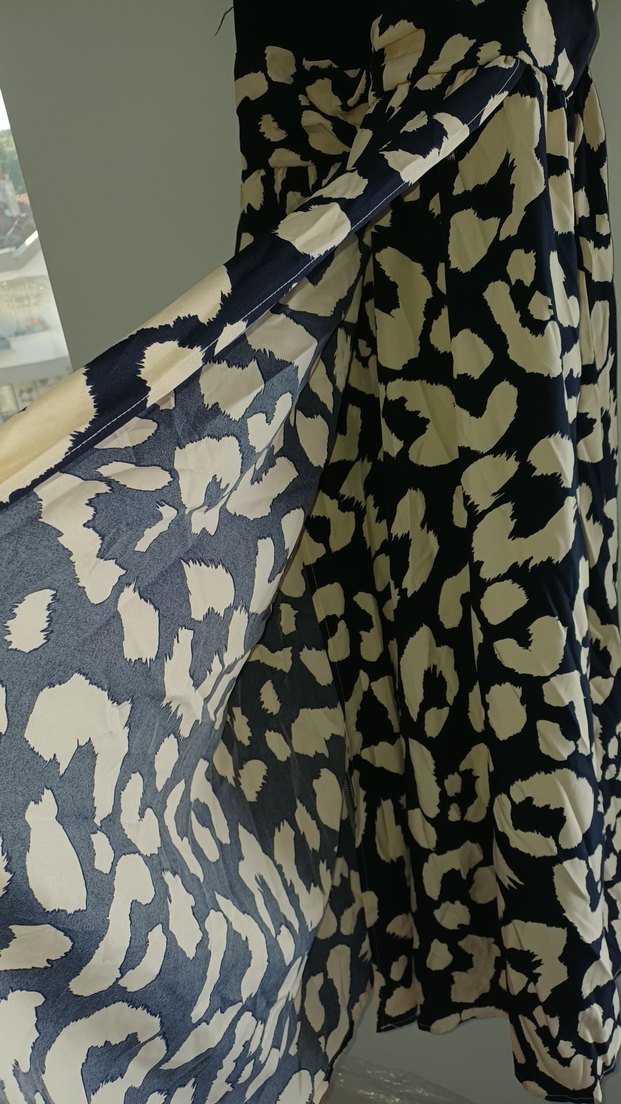 SHEİN Kuşaklı Desenli Elbisesi
44 bedene kadar olur - Görsel 3