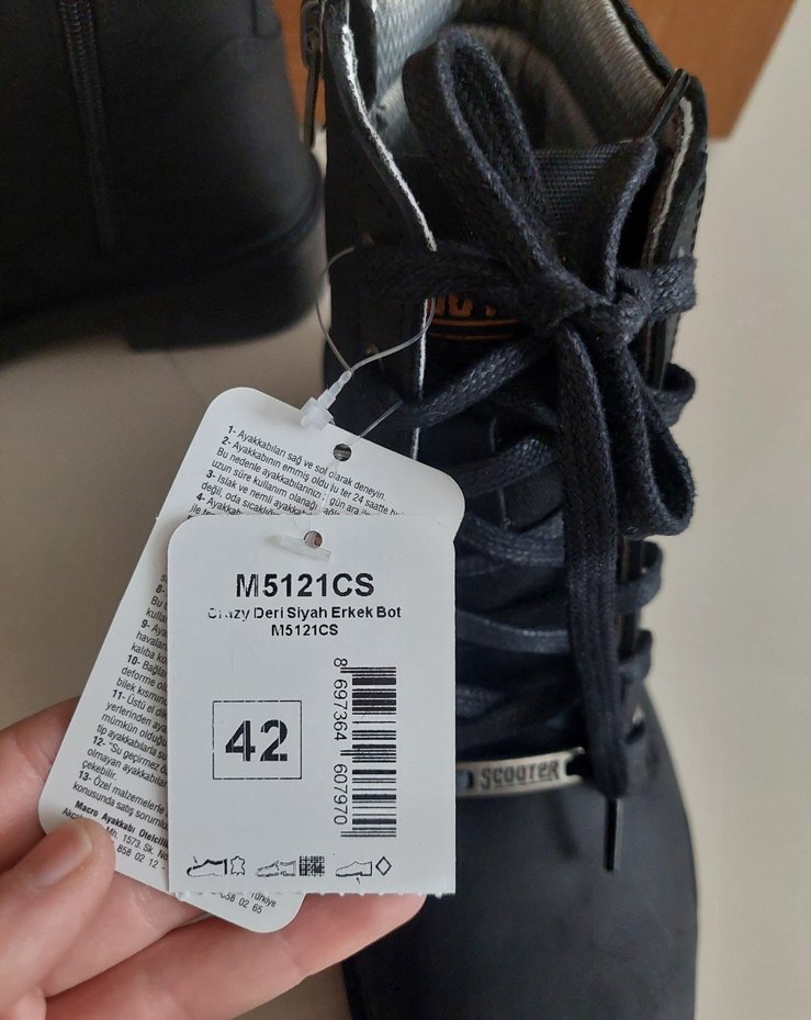 Siyah Erkek Bot - Görsel 4