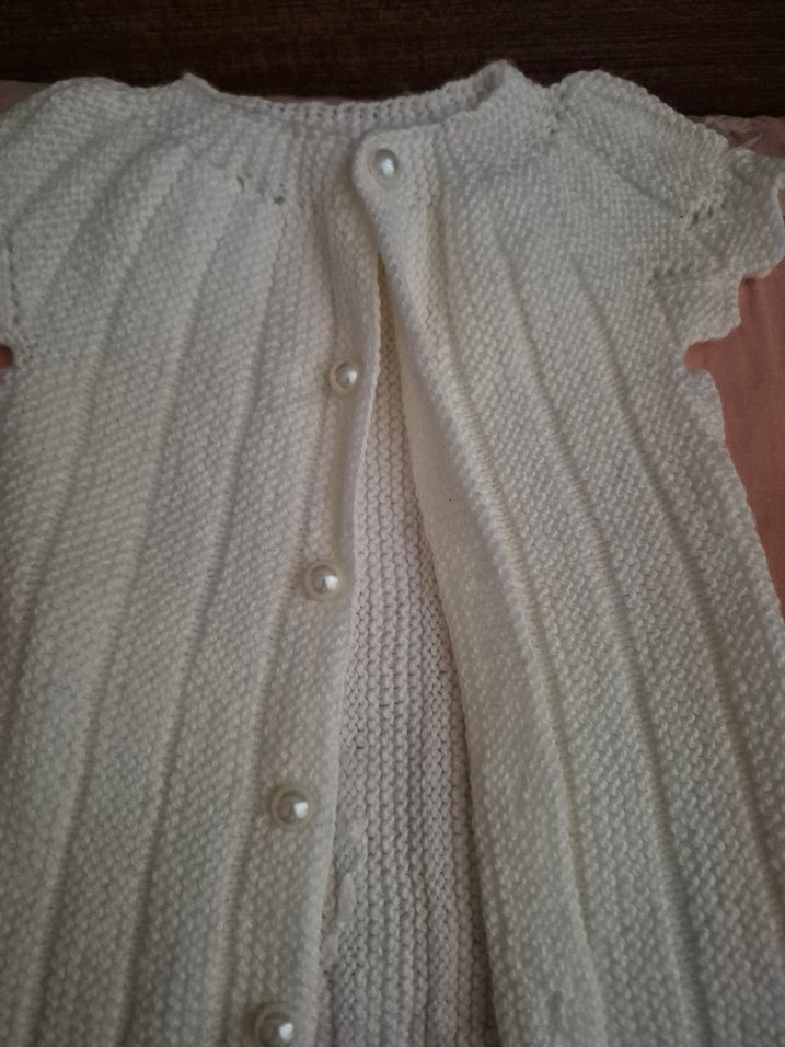 Kız Çocuk Beyaz Örgü Kolsuz Hırka - Görsel 2