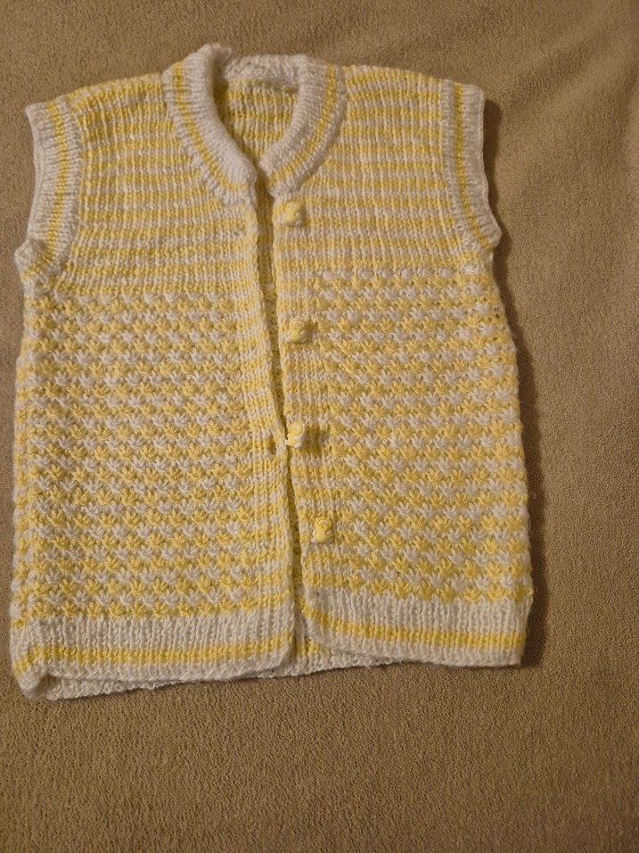 Kız Çocuk Sarı Örgü Kolsuz Yelek - Görsel 4