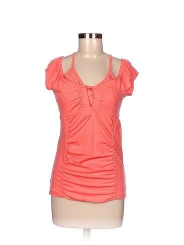 Diğer T-shirt %70 İndirimli.